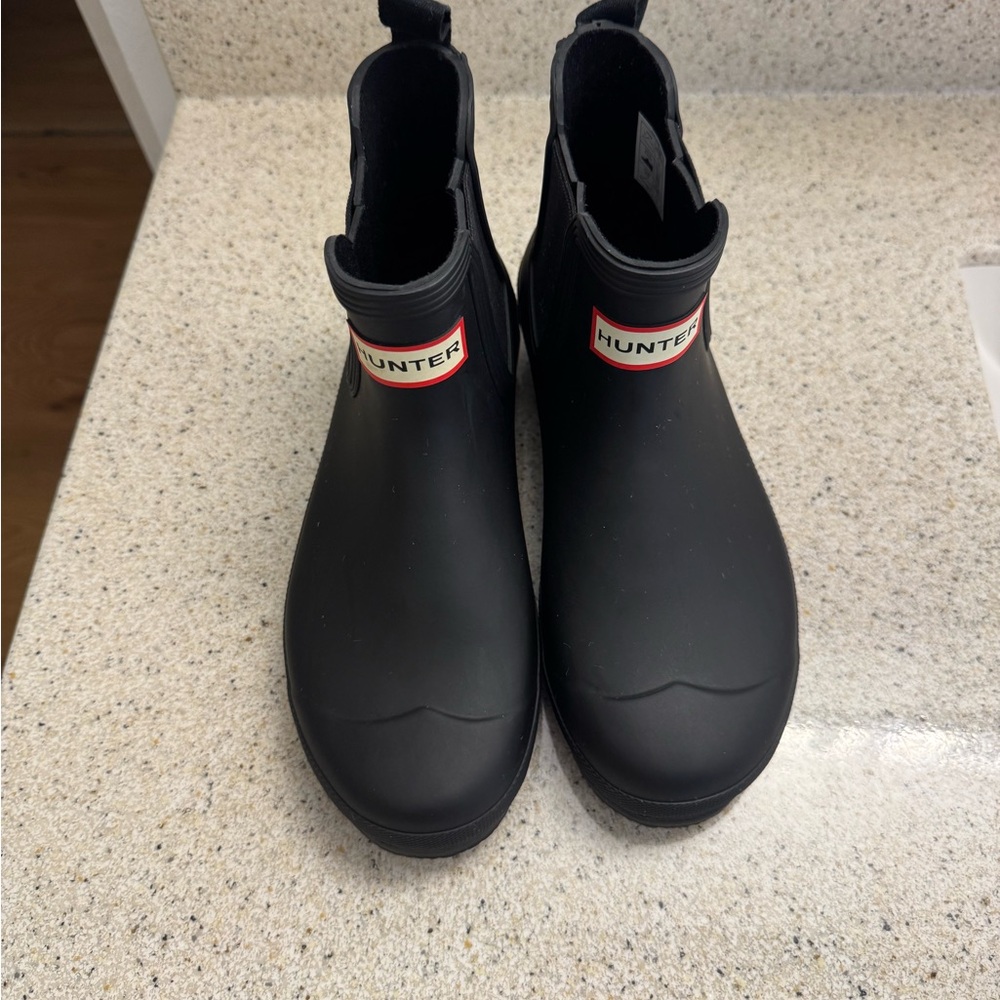 Hunter Black Chelsea Rain Boots with Red Logo Patch